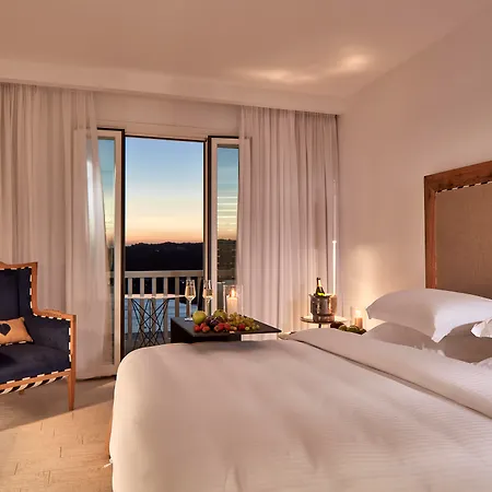Royal Myconian - Leading Of The World 5* Elia (Mykonos)